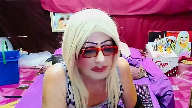 horni4luv online show from May 13, 10:01 am