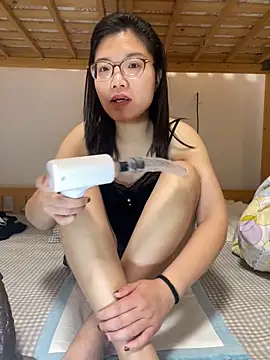 Snapshot of Nlen_baby chatting on December 18, 8:26 pm Nlen baby online show from December 18, 8:26 pm