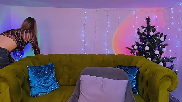 sassy cutie online show from December 16, 6:07 am