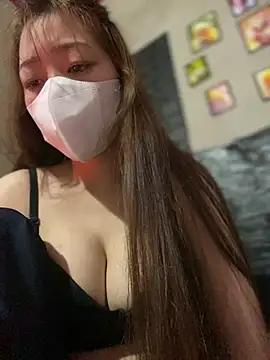 kitty-20x online show from February 5, 12:15 am