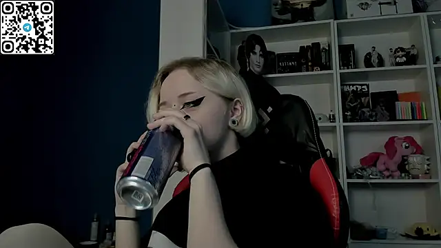 Holy Mistress S online show from February 8, 10:07 am