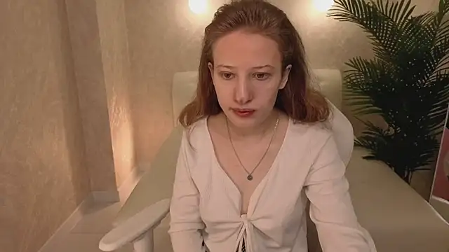 Snapshot of Amanda_Watson_ chatting on October 25, 9:39 am Amanda Watson  online show from October 25, 9:39 am