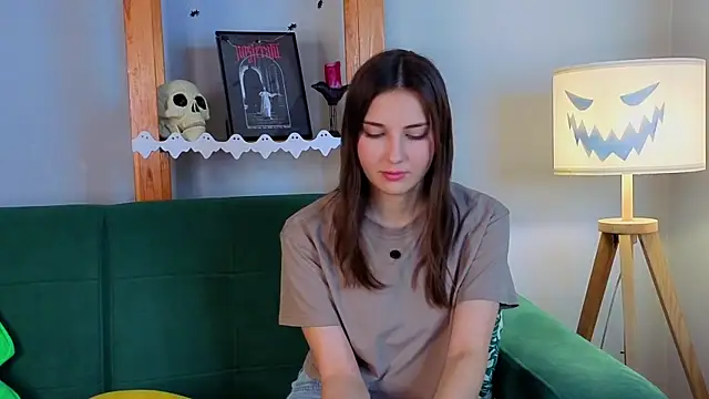 KateCahee online show from October 30, 1:40 am