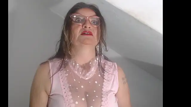 Debora Cienfuegos25 online show from March 30, 2:01 am