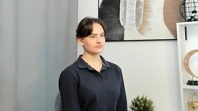 Snapshot of SusannDimanche chatting on October 27, 2:43 pm SusannDimanche online show from October 27, 2:43 pm