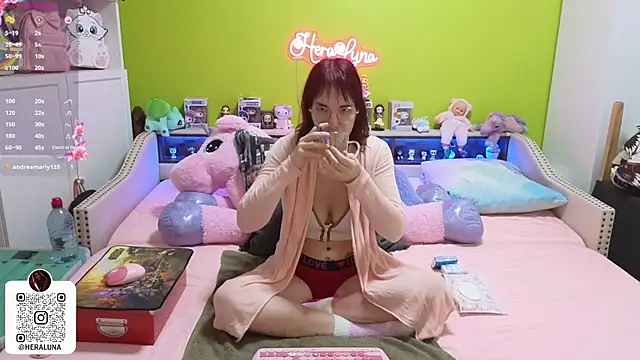 Snapshot of _HeraLuna_ chatting on January 9, 9:38 pm HeraLuna online show from January 9, 9:38 pm