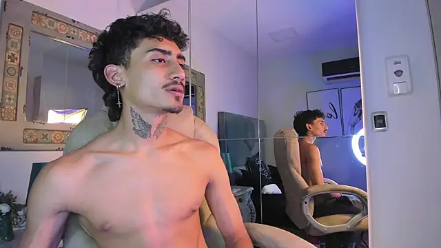 Mr Strike online show from December 20, 7:21 pm