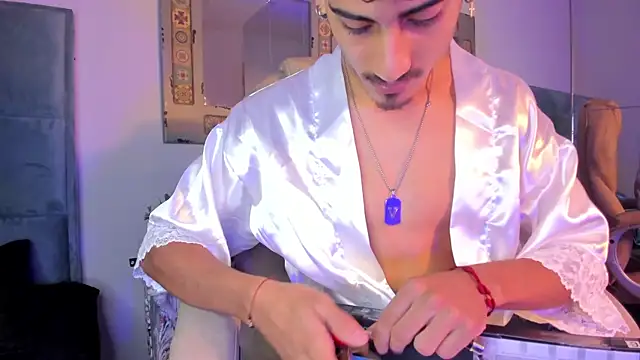 Mr Strike online show from January 5, 7:17 pm