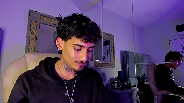 Mr Strike online show from January 17, 3:33 am