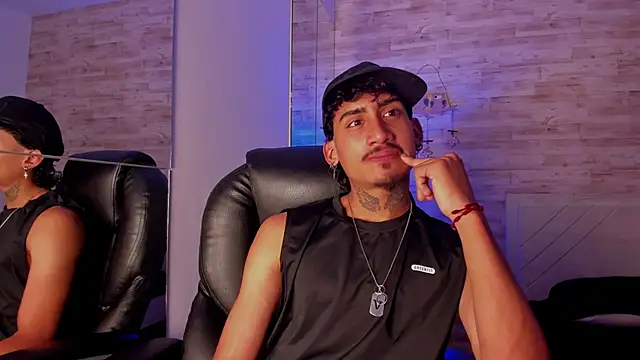 Mr Strike online show from February 6, 3:33 am