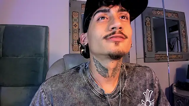 Mr Strike online show from February 7, 3:32 am