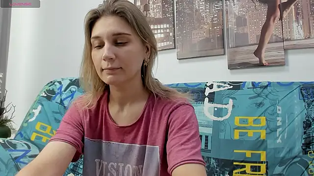 Tenderly Sophie online show from January 12, 1:22 am