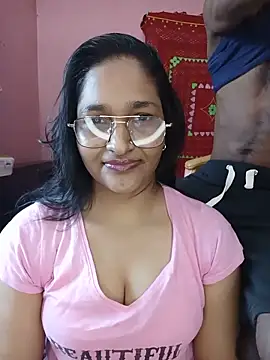CoupleShow 432 online show from May 13, 9:06 am
