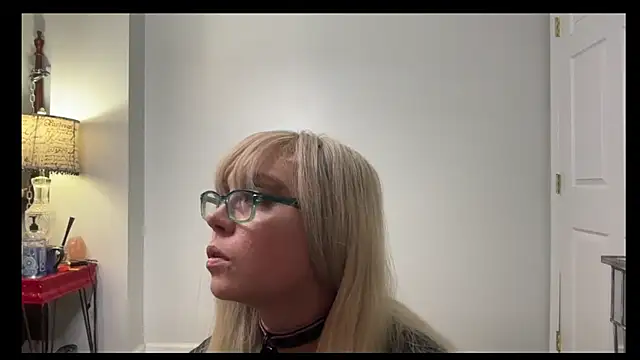 daddysprincess731 online show from November 5, 4:56 am