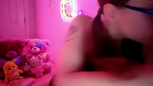 daddysprincess731 online show from May 1, 11:09 pm