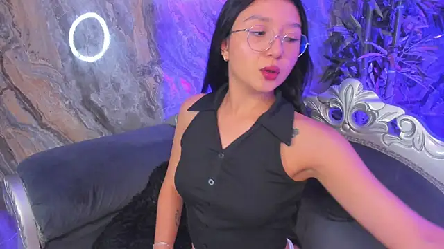 sydney miller  online show from March 19, 11:31 pm