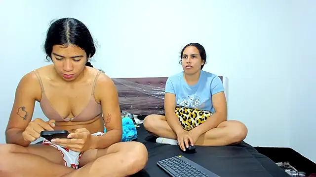 AshleyDeLuca  online show from February 2, 11:03 pm