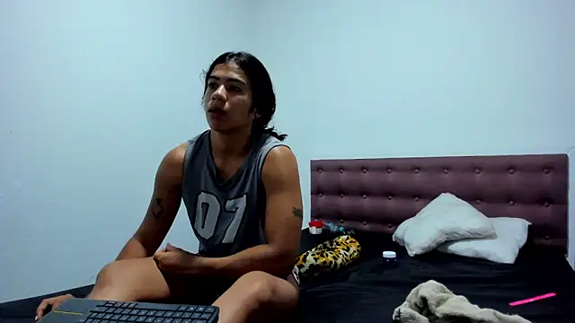 AshleyDeLuca  online show from February 19, 10:17 pm