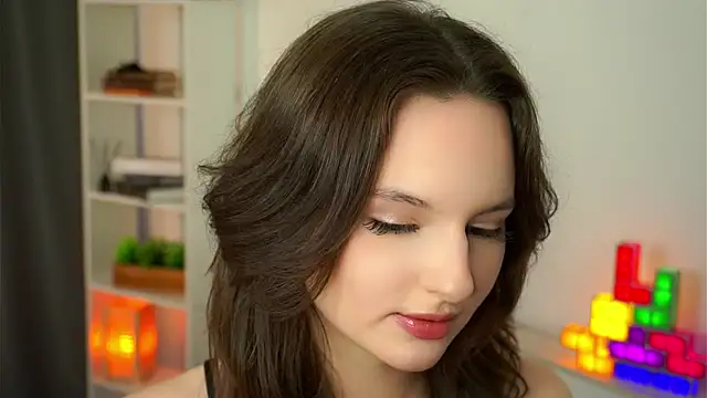 Snapshot of AlonaBackers chatting on October 25, 10:12 am AlonaBackers online show from October 25, 10:12 am