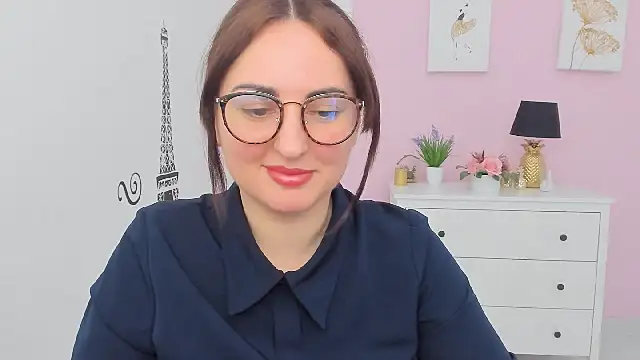 NoraSimons online show from March 11, 5:57 am