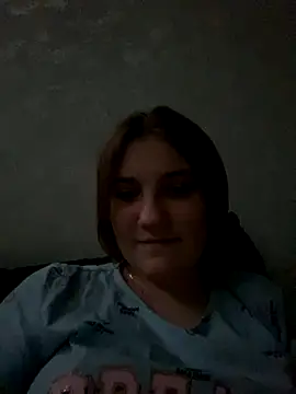 Snapshot of Emily_Sweety__ chatting on October 21, 8:09 pm Emily Sweety   online show from October 21, 8:09 pm