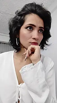 chloehanna online show from November 13, 7:24 pm