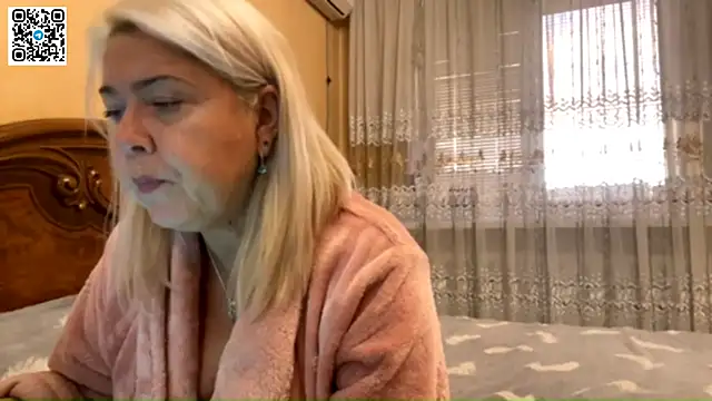 Snapshot of Galatea_2025 chatting on October 27, 2:54 pm Galatea 2025 online show from October 27, 2:54 pm