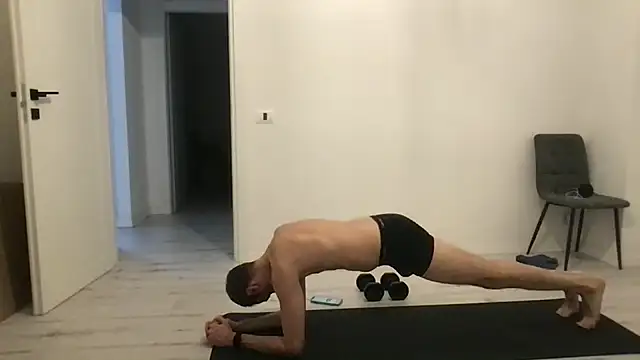 Snapshot of LukaShyGuy chatting on December 2, 6:58 pm LukaShyGuy online show from December 2, 6:58 pm