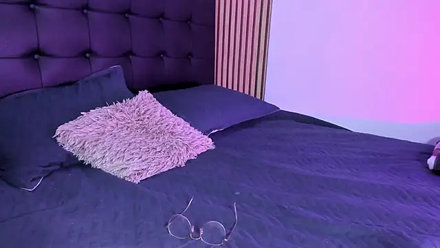 Snapshot of Scarlet_DLuce chatting on October 31, 5:58 pm Scarlet DLuce online show from October 31, 5:58 pm