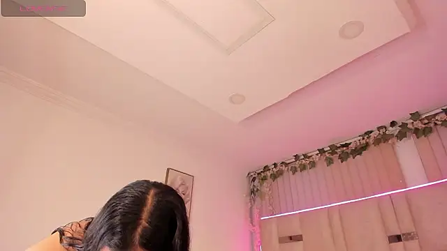 kendra crow online show from January 7, 11:01 am