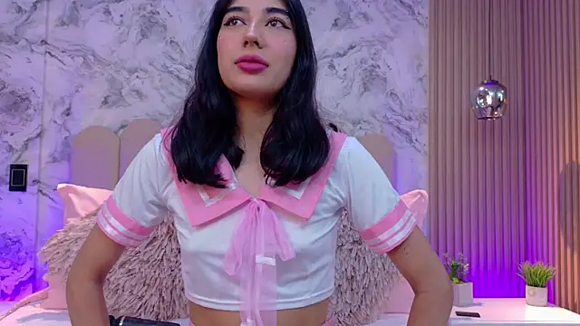 AdelineJhones online show from October 25, 1:40 pm