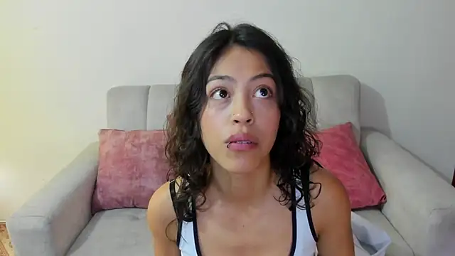 emily jonessxx online show from November 6, 5:36 pm