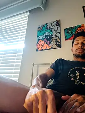 Snapshot of BigPrettyDick777 chatting on March 29, 12:05 pm BigPrettyDick777 online show from March 29, 12:05 pm