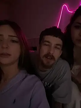 Snapshot of dorneles20 chatting on October 22, 8:03 am dorneles20 online show from October 22, 8:03 am