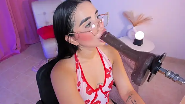 laana foxx online show from October 28, 3:21 am