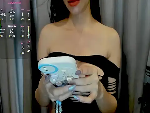 JuNi-Li online show from December 20, 7:04 am