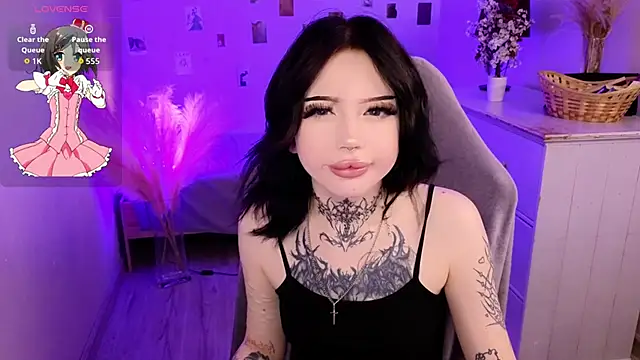 Emma Kirks online show from June 16, 12:52 pm