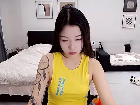 Snapshot of minnie-kk chatting on October 23, 7:51 am minnie-kk online show from October 23, 7:51 am