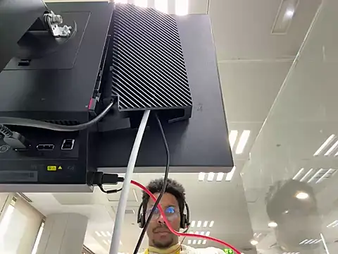 Snapshot of Albert_Madrid chatting on January 7, 10:29 am Albert Madrid online show from January 7, 10:29 am