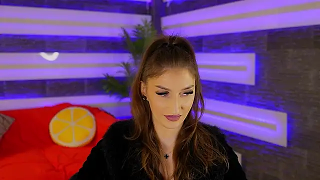 SexyCelline online show from November 29, 5:32 am