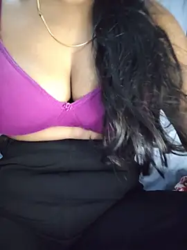 Ezabelljohn online show from May 16, 12:29 am
