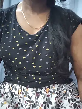 Snapshot of Ezabelljohn chatting on June 15, 7:21 am Ezabelljohn online show from June 15, 7:21 am