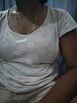 Snapshot of Ezabelljohn chatting on June 29, 7:47 am Ezabelljohn online show from June 29, 7:47 am
