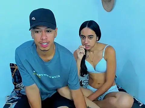 karoll and erik online show from October 22, 1:44 pm