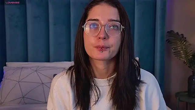 Snapshot of EricaKors chatting on February 7, 5:44 am EricaKors online show from February 7, 5:44 am