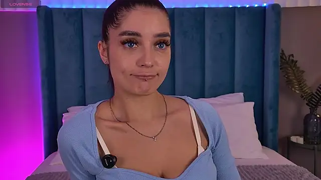 Snapshot of EricaKors chatting on March 19, 8:40 am EricaKors online show from March 19, 8:40 am