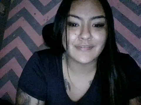 Jennifersbodyy online show from October 28, 3:36 pm