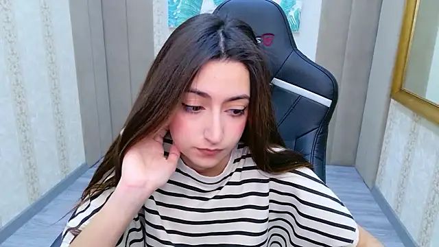 Gloria Bendall online show from January 18, 10:52 am