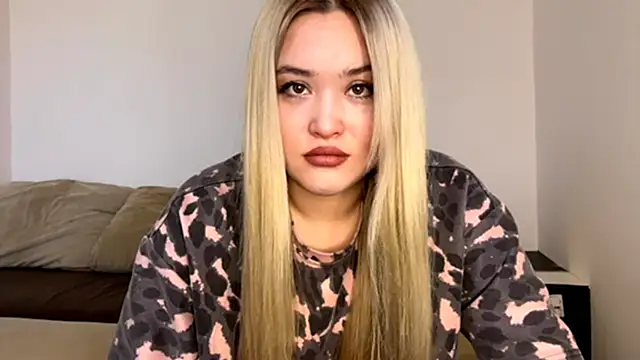 AgataTif online show from October 25, 5:04 am