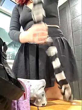 Snapshot of Eveelyn25_ chatting on October 25, 10:48 pm Eveelyn25 online show from October 25, 10:48 pm